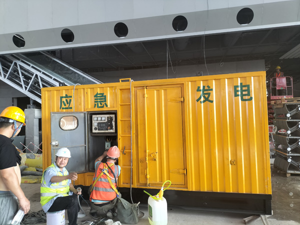 固阳怎样判断空气滤清器是否需要更换？